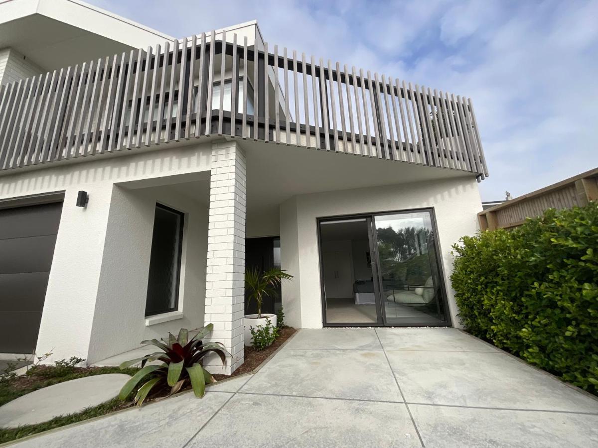 Deluxe Downtown Mount Maunganui Villa Eksteriør bilde