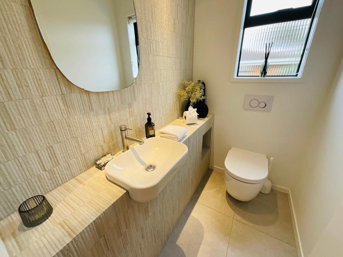 Deluxe Downtown Mount Maunganui Villa Eksteriør bilde